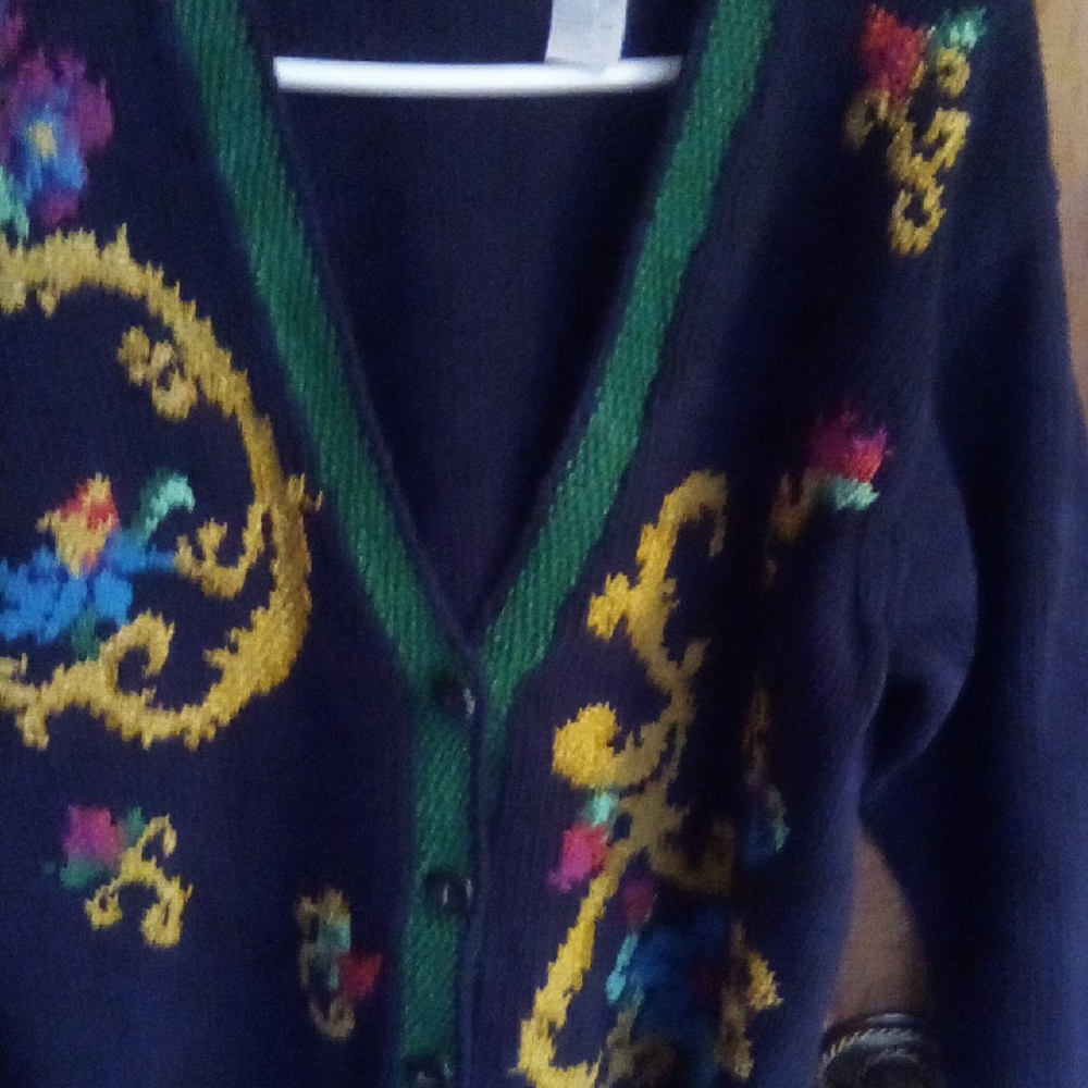 Liz Claiborne Floral Embroidered V-Neck Sweater - Picture 6 of 11